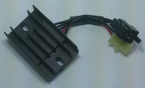 Regolatore raddrizzatore per - regolatore/raddrizzatore,